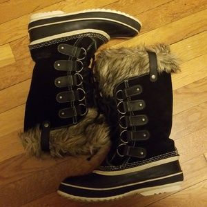 Black Sorel Joan of Arctic boots size 9